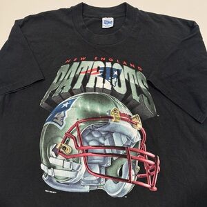 Vintage 1990s New England Patriots Football Helmet Shirt NFL 1994 Single Stitch